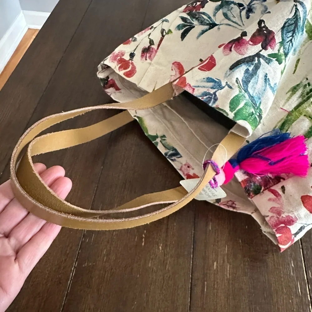 Eccolo Pom Pom floral tote bag